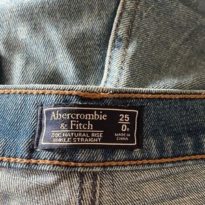 Abercrombie & Fitch, Zoe Natural Rise Ankle Straight, 25/0R